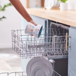 Disney Winnie The Pooh Tall Shape Non-Skid Elevated Ceramic Cat Bowl -Disney 291407 PT6. AC SS1800 V1633979131