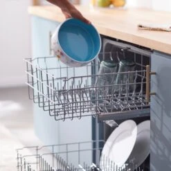 Disney Winnie The Pooh Non-Skid Ceramic Dog & Cat Bowl 9 Disney Winnie The Pooh Non-Skid Ceramic Dog & Cat Bowl -Disney 291428 PT6. AC SS1800 V1633979093